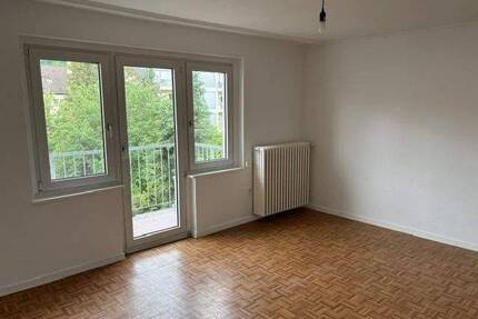 Kessenich! Renovierte 3-Zimmer mit ca. 90 m² Wohnfläche, Duschbad und kleinen Balkon - Bonn