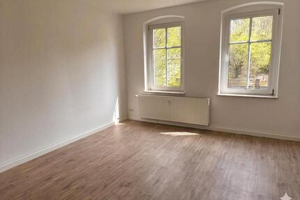 Helle 2- Zimmer Wohnung in Burkhardtsdorf 63m² frisch renoviert