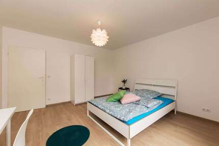 WG-Zimmer in Berlin 670,00 € 17 m²