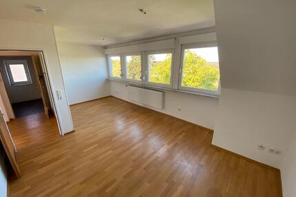 Helle und gemütliche 2 Zimmer Dachgeschosswohnung - Stolberg (Rhld.) Büsbach