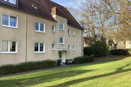 Neue Wohnung, neues Glück! Praktische 2-Zi.-DG - Gladbeck Brauck