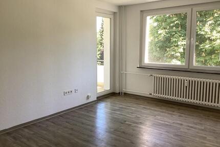 Geräumige 3-Raumwohnung mit Balkon und Blick ins Grüne - Bielefeld Heepen