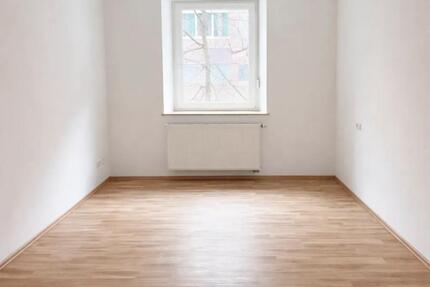 Großzügige 2 Zimmer Wohnung mit Wintergarten - Nürnberg Gibitzenhof