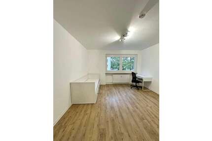 WG-Zimmer in Augsburg 595,00 € 25 m²