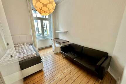 WG-Zimmer in Frankfurt am Main 695,00 € 17 m²
