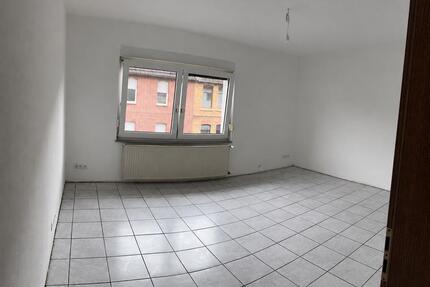 Neu saniert 4 Zimmer Wohnung sofort bezugsfrei 850 kalt miete - Salzgitter Ortschaft Ost