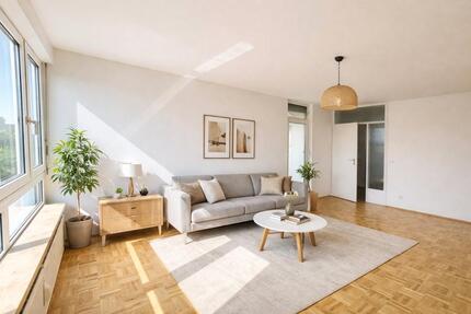 Renovierte 2.5 Zimmer Wohnung mit EBK, Loggia, Aufzug - Bad Dürrheim