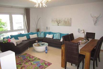 Relaisstraße: Großzügige 3 ZKB mit Wohnküche und Tageslichtbad - Mannheim Rheinau