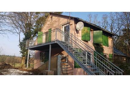 2 zimmer Wohnung mit Bad und großer Küche, sowie Balkon - Hankensbüttel