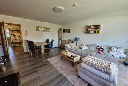 Helle 3 Zimmer Wohnung in ruhigem 6 Familienhaus in Neuss Erfttal