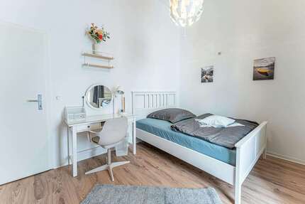 WG-Zimmer in Berlin 680,00 € 12 m²