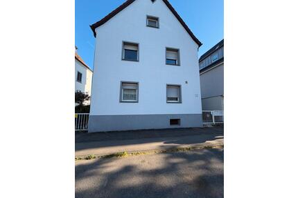 2 zimmer wohnug nur an privat person zu vermieten - Stuttgart Zuffenhausen