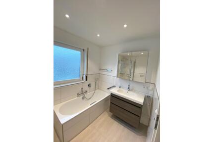 Modernes Badezimmer frisch renoviert in zentraler Lage Zwickau