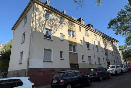 Zum 01.09.2026 anmietbar – Charmante und lichtdurchflutete 2-Zimmer-Dachgeschosswohnung in Essen-Holsterhausen