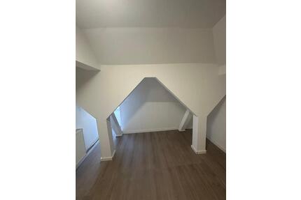 3 Zimmer Wohnung mit offen Küche - Mühlheim am Main