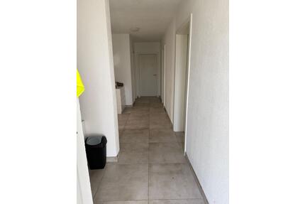 3 Zimmer Wohnung zu sofort - 1.000,00&nbsp;EUR Kaltmiete, ca.&nbsp; 120,00&nbsp;m&sup2; in Essen (Oldenburg) (PLZ: 49632)