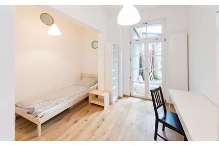 WG-Zimmer in München 850,00 € 12 m²