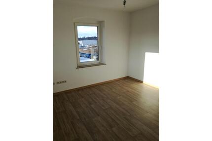 2 Monate Mietfrei! 3-Zimmer Wohnung direkt im Bahnhof Burgkunstadt zu vermieten!