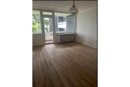 3 Zimmer Wohnung in Solingen Gräfrath Wichernstr. zu vermieten