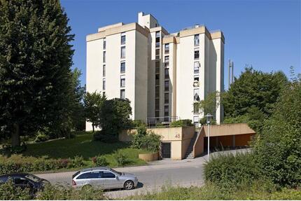 Familienfreundliche 4-Zimmer Wohnung mit Balkon - Sindelfingen Darmsheim