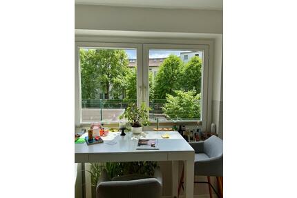 1,5 Zimmer zur Untermiete (26 m2) Plus Küche und Badnutzung - Hamburg Winterhude