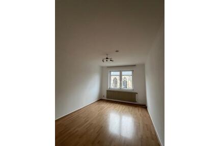 Geräumige WG-geeignete 3-Zimmer-Wohnung in Aachen, Nähe Markt