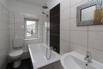 DREI ZIMMER sofort EINZUGSBEREIT - Kitzscher