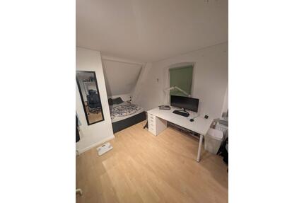 WG Zimmer 16qm - nähe TUHH - 670,00&nbsp;EUR Kaltmiete, ca.&nbsp; 16,00&nbsp;m&sup2; in Hamburg (PLZ: 21073) Harburg