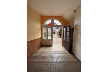 Gemütliche, urbane 2-Zimmer Wohnung zwischen Innenstadt und Wiesengrund in Fürth.