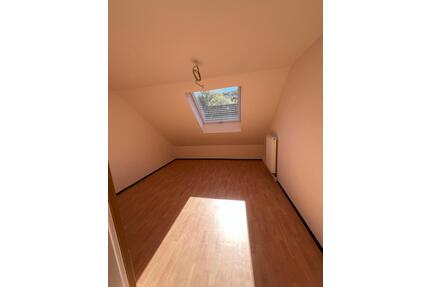 Helle 2-Zimmer Wohnung in Kastl ab sofort zu vermieten!