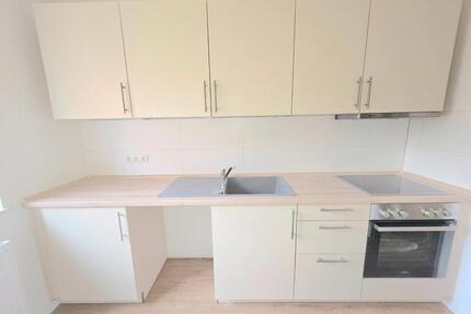 3 Zimmer Wohnung zu sofort frei - Husum
