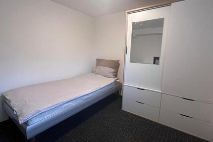 Gemütliches Zimmer in WG - 500,00&nbsp;EUR Kaltmiete, ca.&nbsp; 10,00&nbsp;m&sup2; in Ingolstadt (PLZ: 85051) Münchener Straße