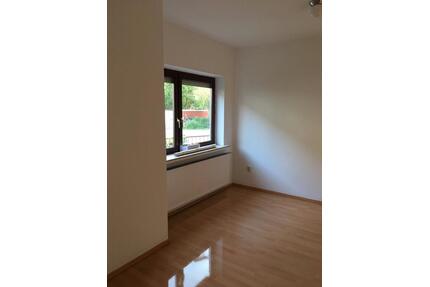 2 Zimmer Wohnung - 500,00&nbsp;EUR Kaltmiete, ca.&nbsp; 50,00&nbsp;m&sup2; in Bremen (PLZ: 28237) Burglesum