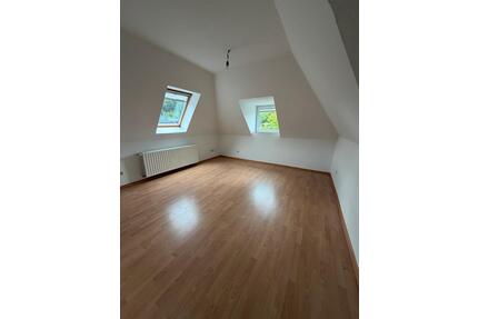 Schöne 2 Zimmer Dachgeschosswohnung - Hagen Hagen-Mitte
