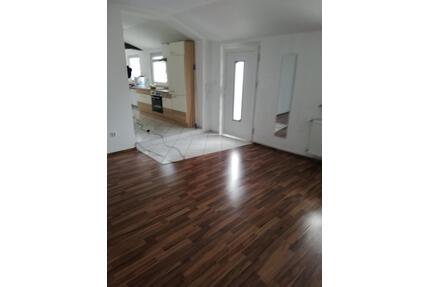Gemütliche 2 Zimmer Wohnung zu vermieten. - Gernsheim
