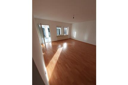 Große 4-Zimmer Wohnung mit Garage und Garten - Clausthal-Zellerfeld