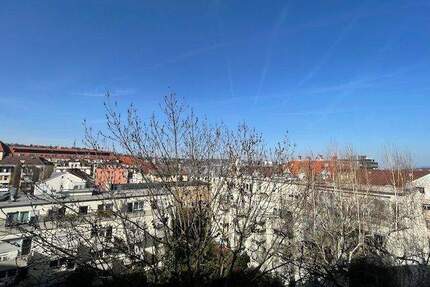 Erstbezug nach Renovierung: Moderne 3-Zimmer Wohnung mit Balkon und Stellplatz (Stuttgart West)