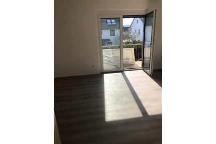 3 Zimmer Wohnung zur Miete - 900,00&nbsp;EUR Kaltmiete, ca.&nbsp; 65,00&nbsp;m&sup2; in Rottenburg am Neckar (PLZ: 72108)