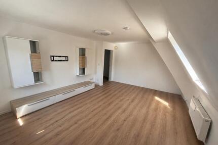 Helle und freundliche 2,5 Zimmer Wohnung zu vermieten - Windsbach