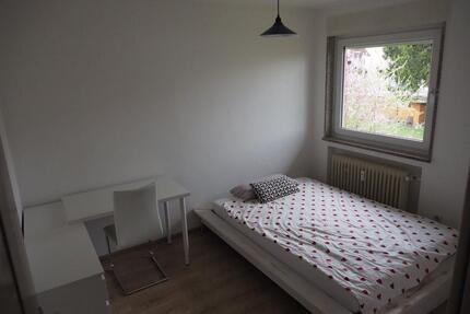 WG Zimmer in entspannter 3er-WG in Knielingen (ab sofort) - Karlsruhe