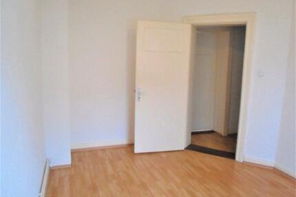 Wg Zimmer ab 15.5. - 398,00&nbsp;EUR Kaltmiete, ca.&nbsp; 14,00&nbsp;m&sup2; in Kiel (PLZ: 24143) Gaarden-Ost
