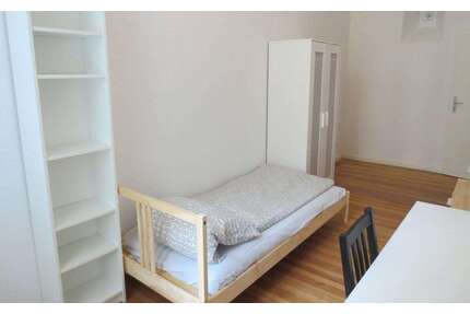 WG-Zimmer in Berlin 615,00 € 14 m²