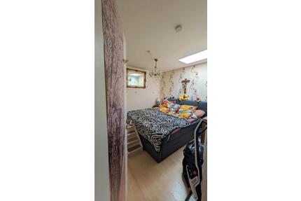 Moderne 2 Zimmer Wohnung mit Balkon & Garten – in Sennfeld