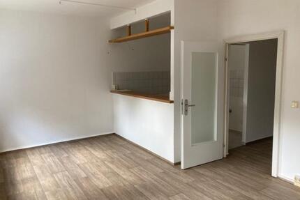 1 Zimmer Wohnung mit Balkon - 218,00&nbsp;EUR Kaltmiete, ca.&nbsp; 35,10&nbsp;m&sup2; in Dessau-Roßlau (PLZ: 06849)
