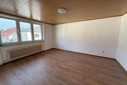 Renoviert! 4 Zimmer Wohung in Bremen-Neustadt