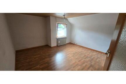 1 x Zimmer Wohnung unterhalb von Jung Stilling Krankenhaus - Siegen Eiserfeld