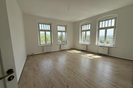 *NEU* 4- Zimmer Wohnung- demnächst Verfügbar - Plauen Bahnhofsvorstadt