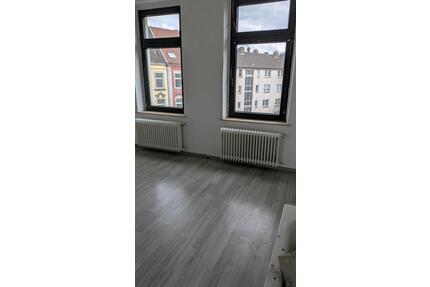 Schöne Altbauwohnung 3 Zimmer 2OG Maxloh. Arge möglich.ab sofort - Wesel Bislich
