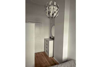 WG-Zimmer in Berlin 999,00 € 15 m²