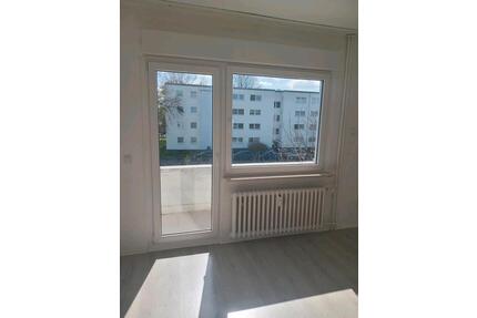 Hattingen Welper 65qm 3,5 Zimmer Wohnung mit Balkon zu vermieten